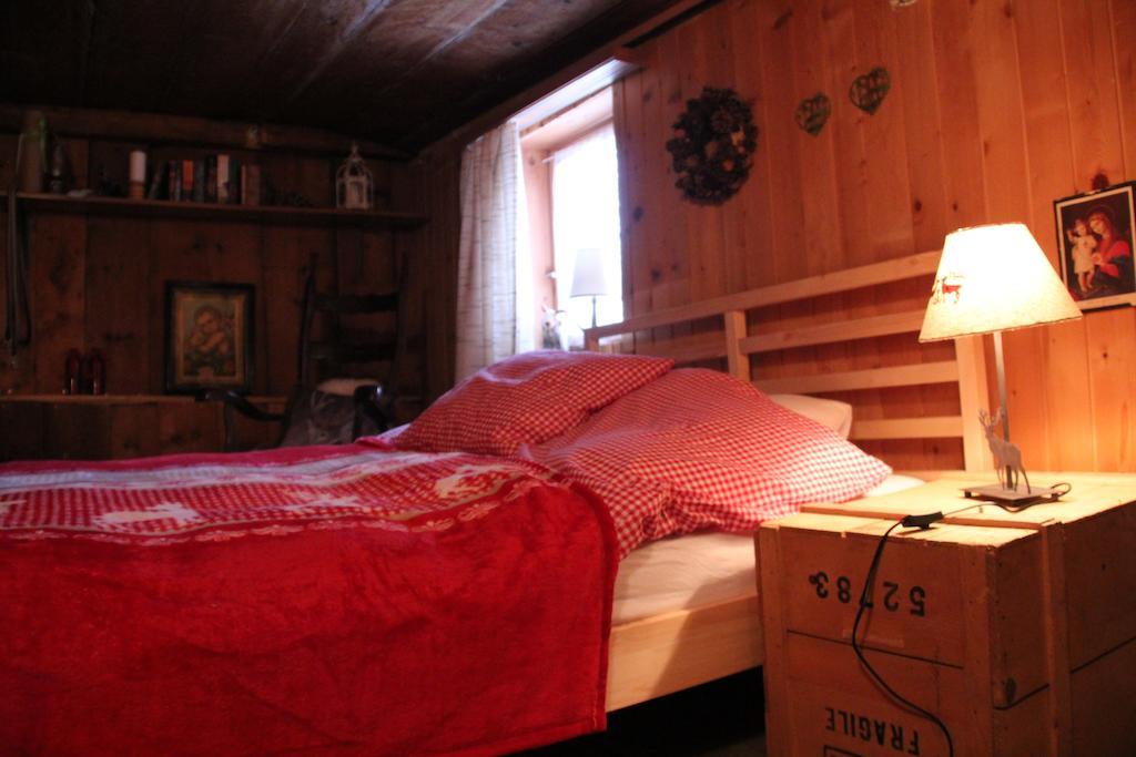 Tgesa Ferrera Schmitten (Grisons)
