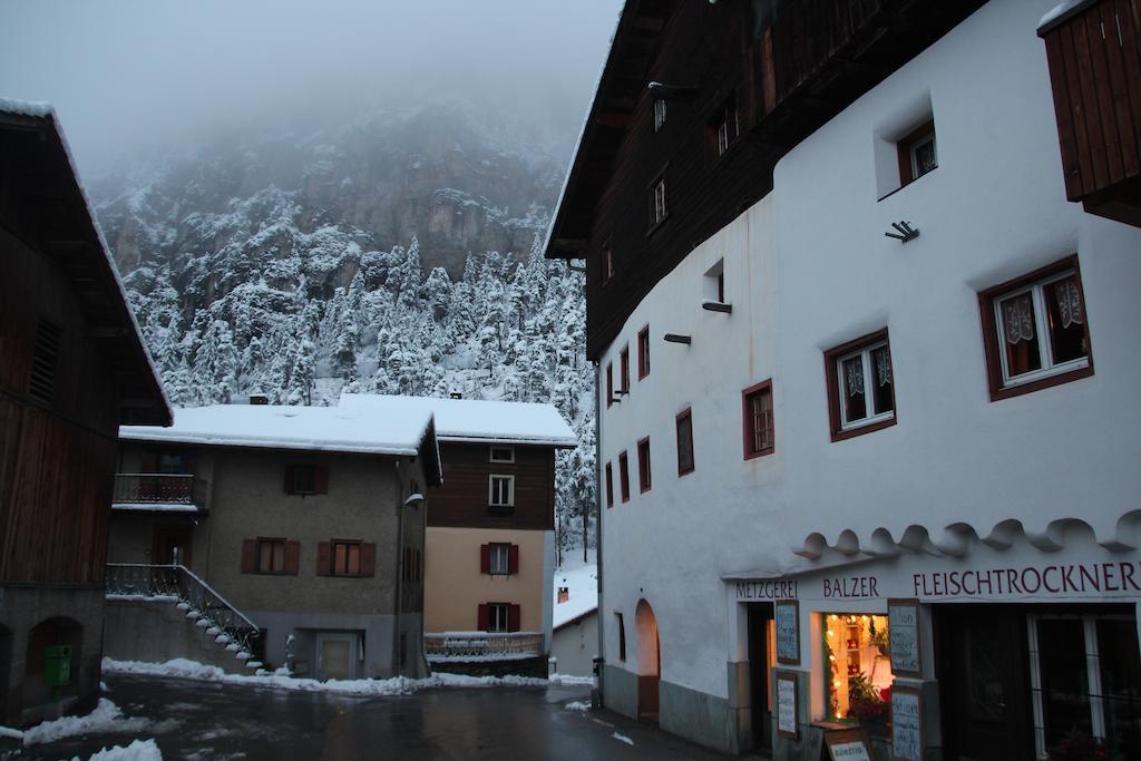 Ferienhaus Tgesa Ferrera Schmitten (Grisons)